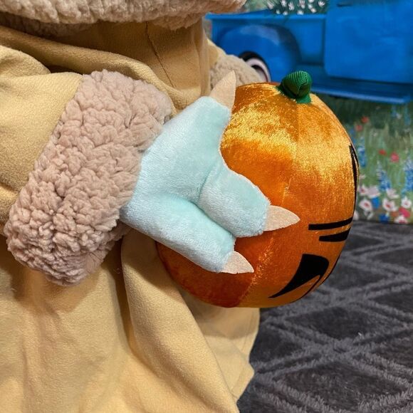 Disney The Child Halloween Greeter plush NWT - Picture 8 of 12
